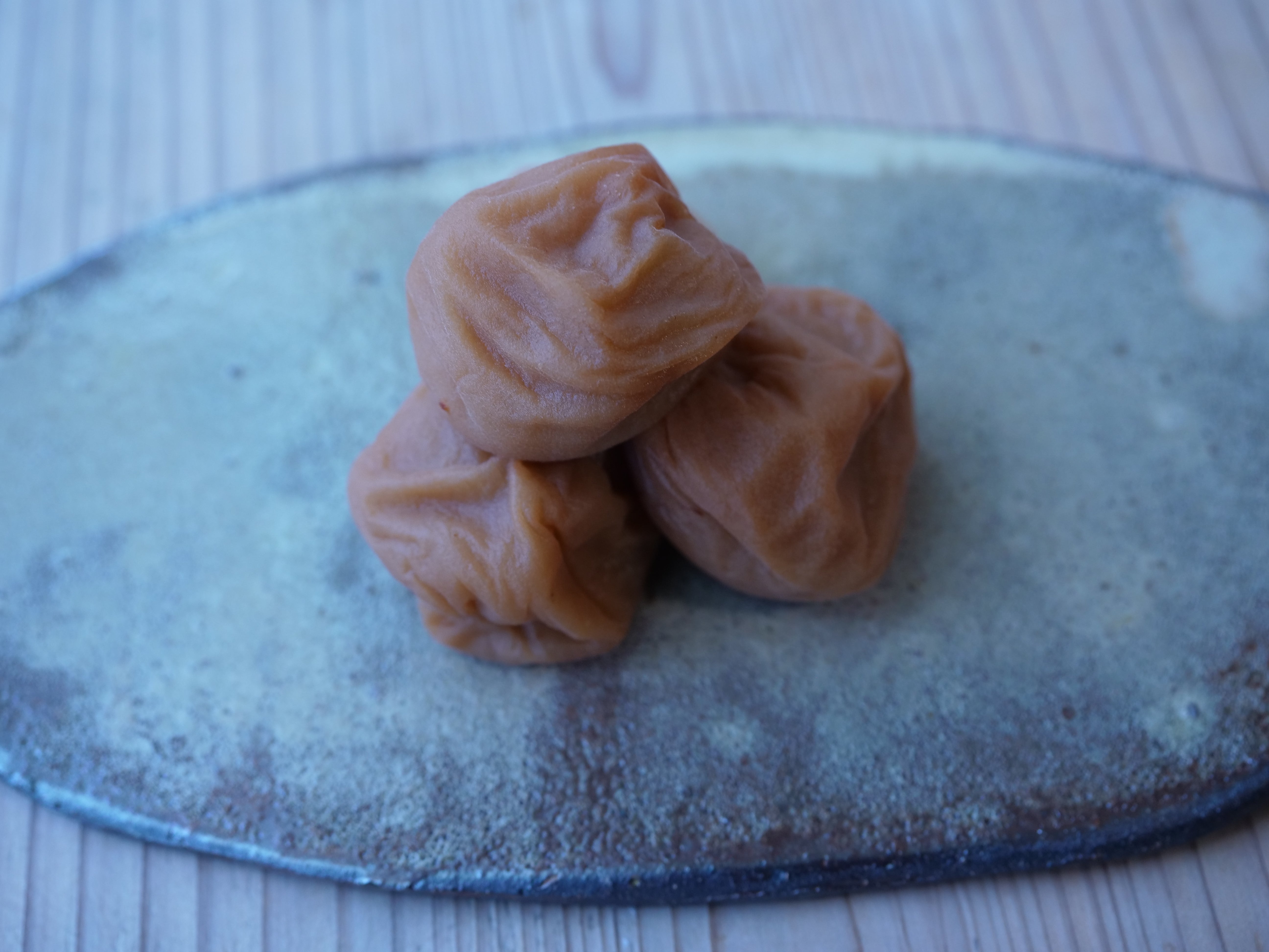 梅干しの作り方｜初心者でもできる簡単な方法と最適な時期